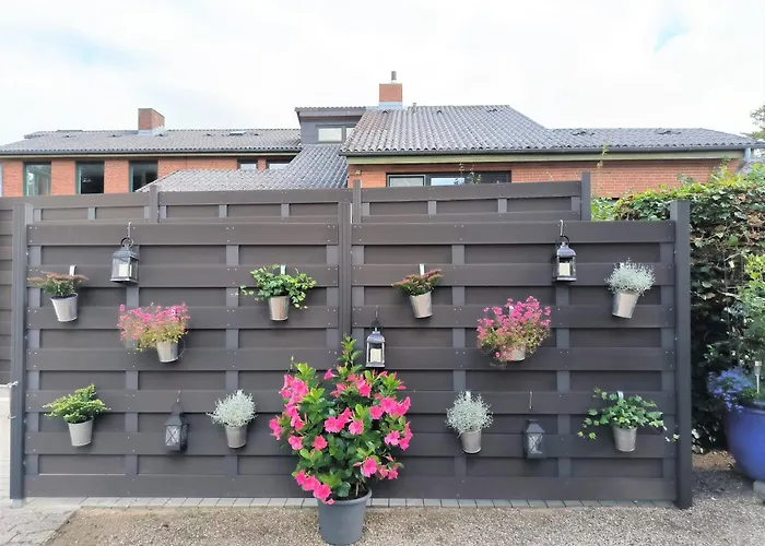 Wiesengrund - Gepflegte Und Gemuetlich Mit Garten Appartement