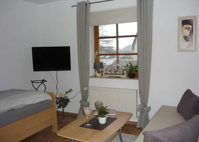 Wiesengrund - Gepflegte Und Gemuetlich Mit Garten *